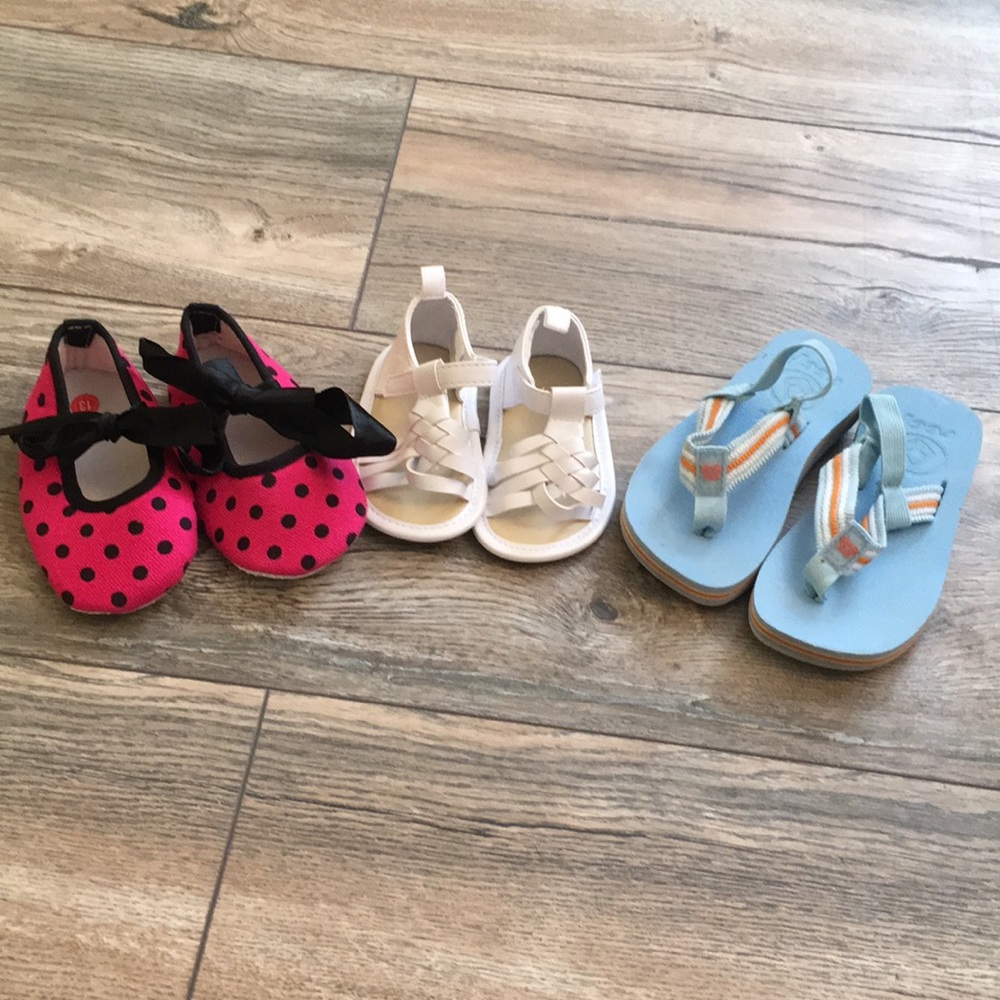 Assorted brand girls shoes